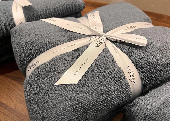 Stilvoller Altbau Mit Balkon - 10 Min To Center