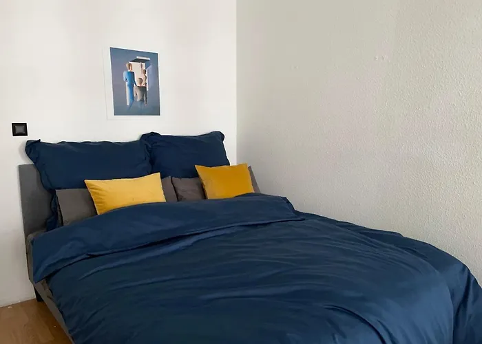 Stilvoller Altbau Mit Balkon - 10 Min To Center Apartment *