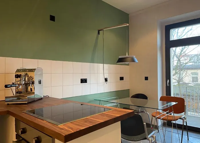 Stilvoller Altbau Mit Balkon - 10 Min To Center *