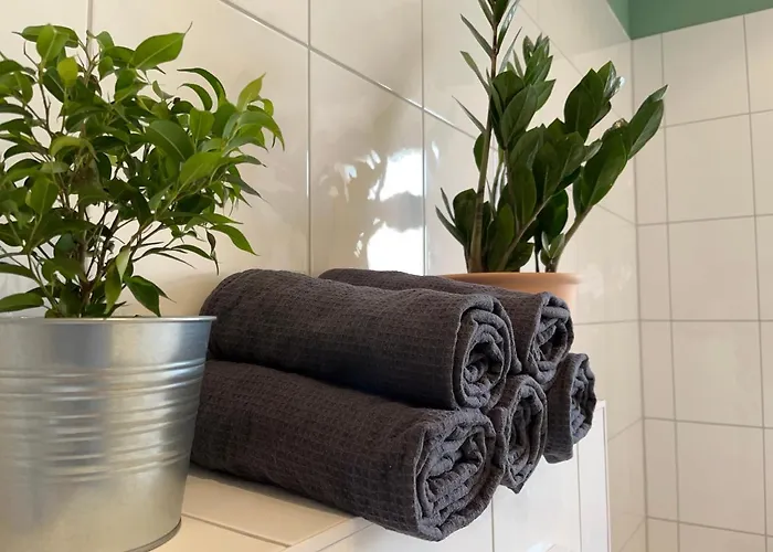 Stilvoller Altbau Mit Balkon - 10 Min To Center Apartment *