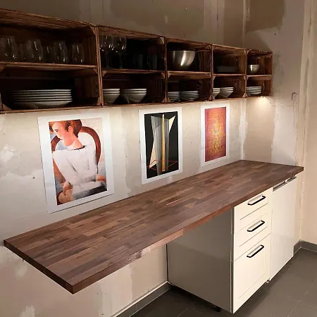 公寓 Stilvoller Altbau Mit Balkon - 10 Min To Center