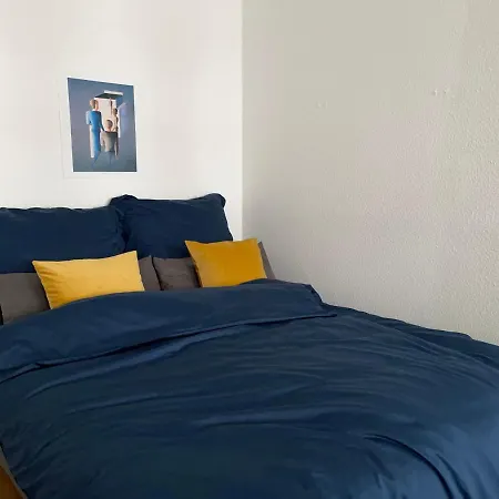 Stilvoller Altbau Mit Balkon - 10 Min To Center Appartamento *