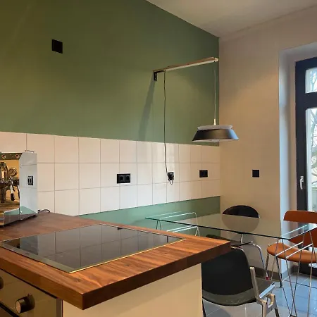 Stilvoller Altbau Mit Balkon - 10 Min To Center *