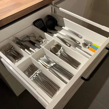 Stilvoller Altbau Mit Balkon - 10 Min To Center Appartamento *