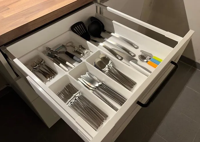 Stilvoller Altbau Mit Balkon - 10 Min To Center Appartamento *